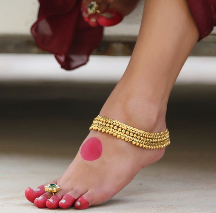 தங்கத்தினை ஏன் காலில் அணிவதில்லை?