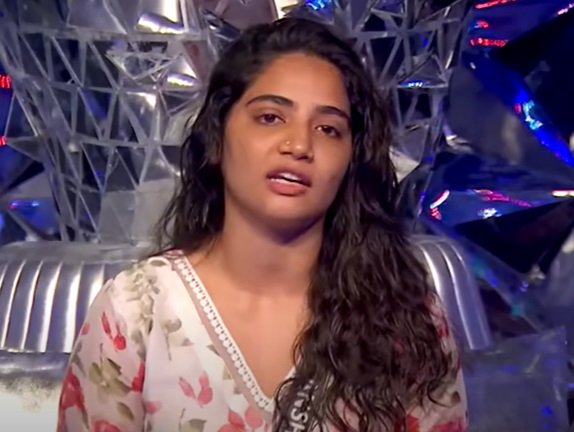 Bigg Boss: வார்த்தையால் விளாசிய விஜய் சேதுபதி